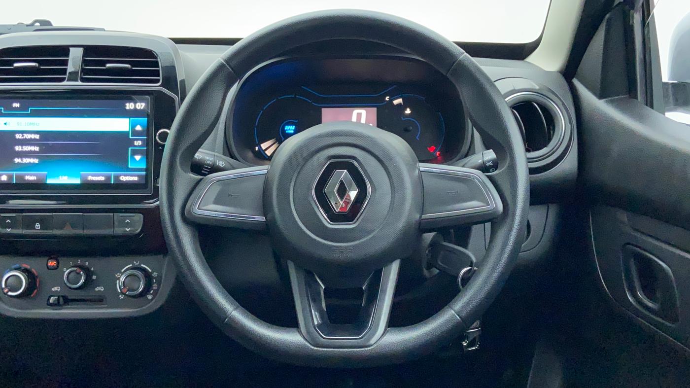 2022 Renault Kwid RXT 1.0 AMT, Petrol, Automatic, 4,241 km, Steering Wheel Close Up