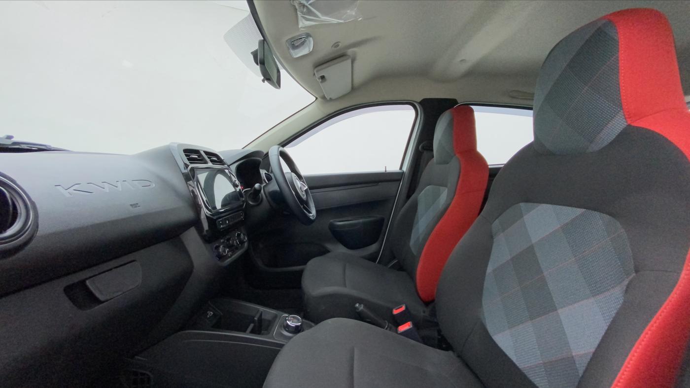 2022 Renault Kwid RXT 1.0 AMT, Petrol, Automatic, 4,241 km, Right Side Front Door Cabin