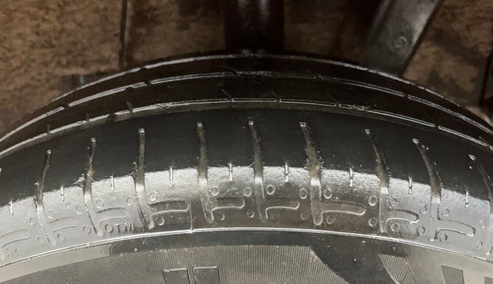 2021 Hyundai GRAND I10 NIOS SPORTZ 1.2 KAPPA VTVT, Petrol, Manual, 43,900 km, Left Rear Tyre Tread