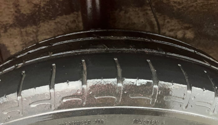 2021 Hyundai GRAND I10 NIOS SPORTZ 1.2 KAPPA VTVT, Petrol, Manual, 43,900 km, Right Rear Tyre Tread