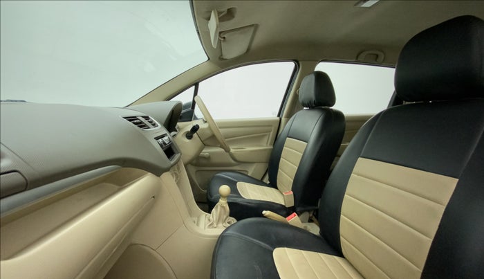 2012 Maruti Ertiga LXI, Petrol, Manual, 1,25,032 km, Right Side Front Door Cabin