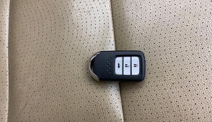 2017 Honda City 1.5L I-VTEC VX CVT, Petrol, Automatic, 76,732 km, Key Close Up