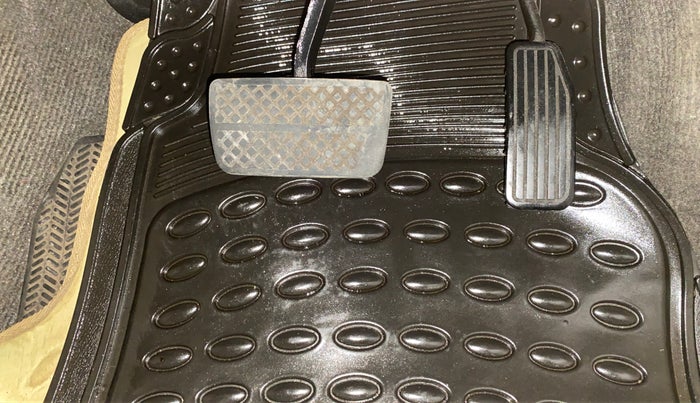 2010 Honda City 1.5L I-VTEC V AT, Petrol, Automatic, 1,15,080 km, Pedals