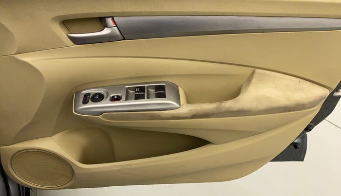 2010 Honda City 1.5L I-VTEC V AT, Petrol, Automatic, 1,15,080 km, Driver Side Door Panels Control