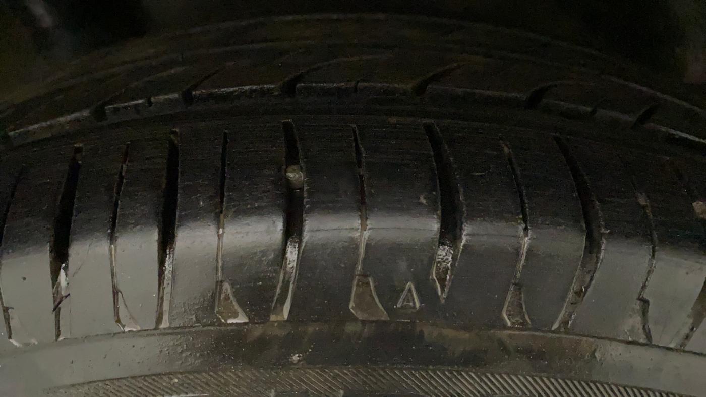 2010 Honda City 1.5L I-VTEC V AT, Petrol, Automatic, 1,15,080 km, Left Front Tyre Tread