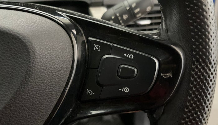 2020 Tata NEXON XZ PLUS (O) PETROL DUAL TONE, Petrol, Manual, 41,076 km, Adaptive Cruise Control