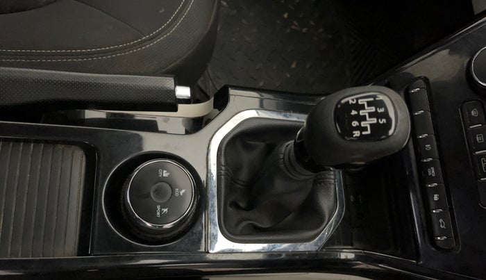 2020 Tata NEXON XZ PLUS (O) PETROL DUAL TONE, Petrol, Manual, 41,076 km, Gear Lever