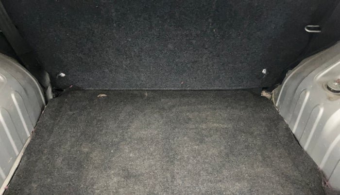 2016 Renault Kwid RXT 0.8, Petrol, Manual, 67,282 km, Boot Inside