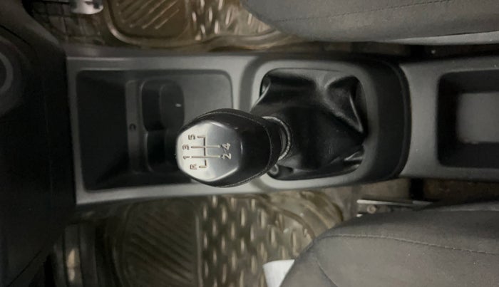 2016 Renault Kwid RXT 0.8, Petrol, Manual, 67,282 km, Gear Lever