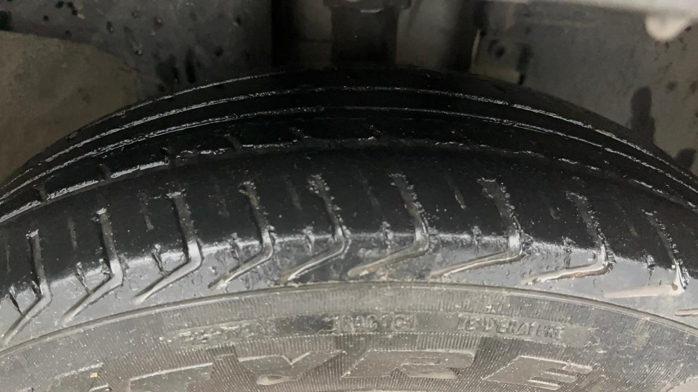 2016 Renault Kwid RXT 0.8, Petrol, Manual, 67,282 km, Right Front Tyre Tread
