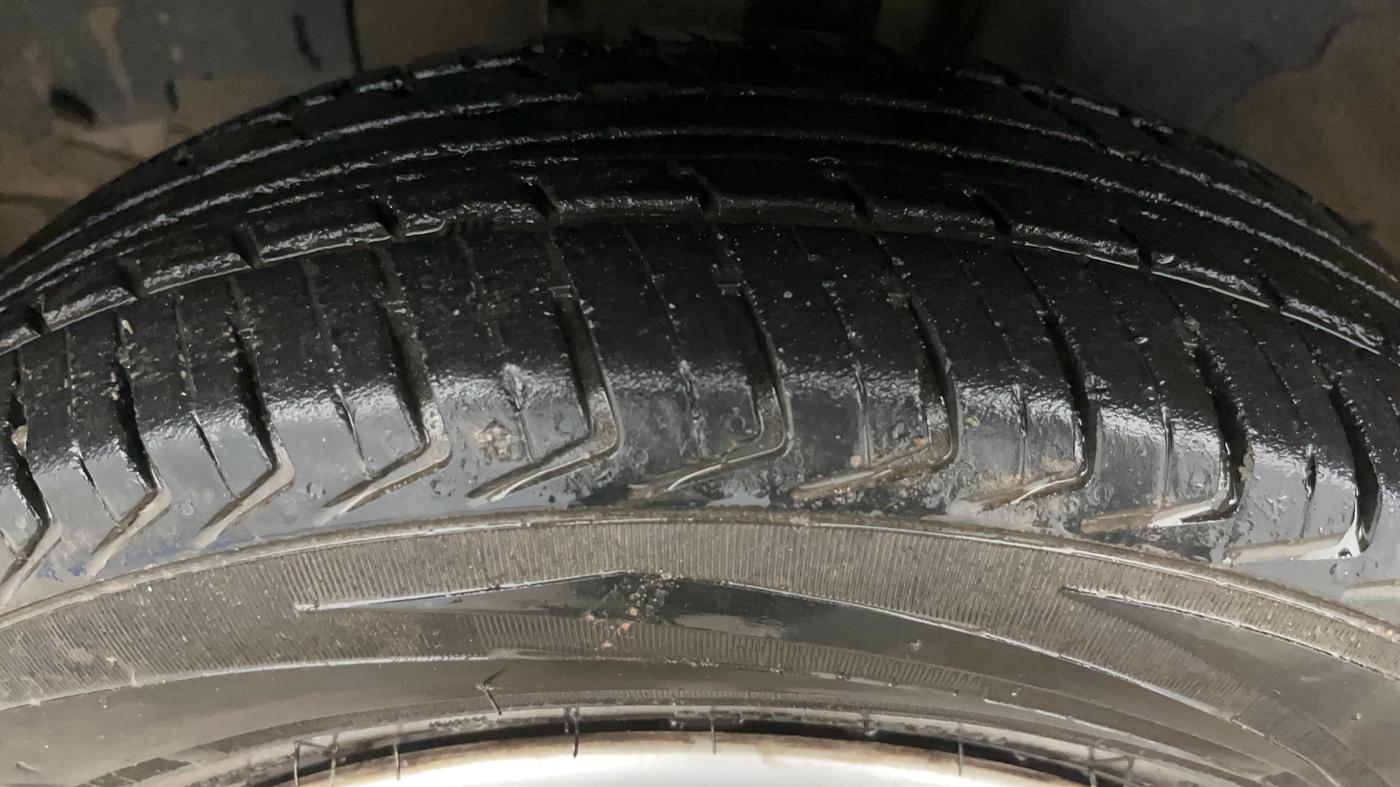 2016 Renault Kwid RXT 0.8, Petrol, Manual, 67,282 km, Left Front Tyre Tread
