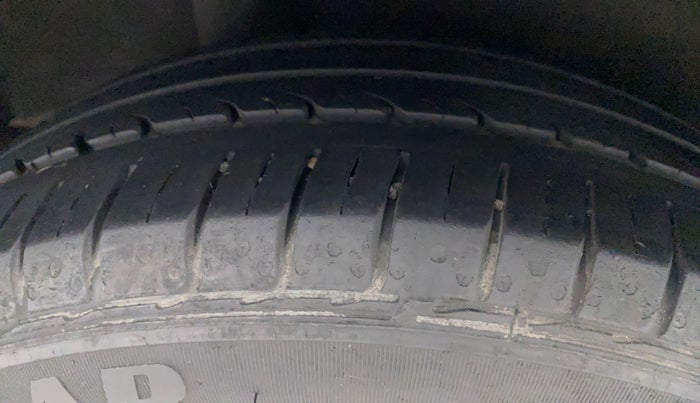 2019 Honda Jazz 1.2L I-VTEC VX CVT, Petrol, Automatic, 30,772 km, Right Rear Tyre Tread