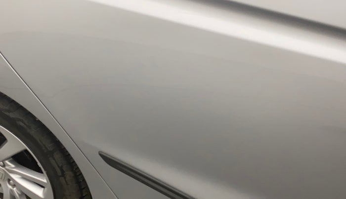 2019 Honda Jazz 1.2L I-VTEC VX CVT, Petrol, Automatic, 30,772 km, Right rear door - Minor scratches