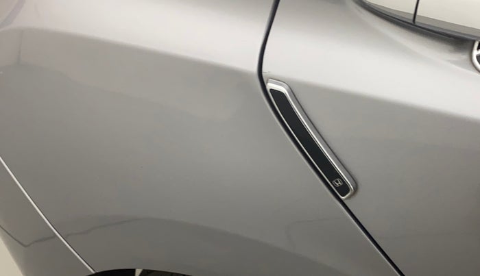 2019 Honda Jazz 1.2L I-VTEC VX CVT, Petrol, Automatic, 30,772 km, Right quarter panel - Minor scratches