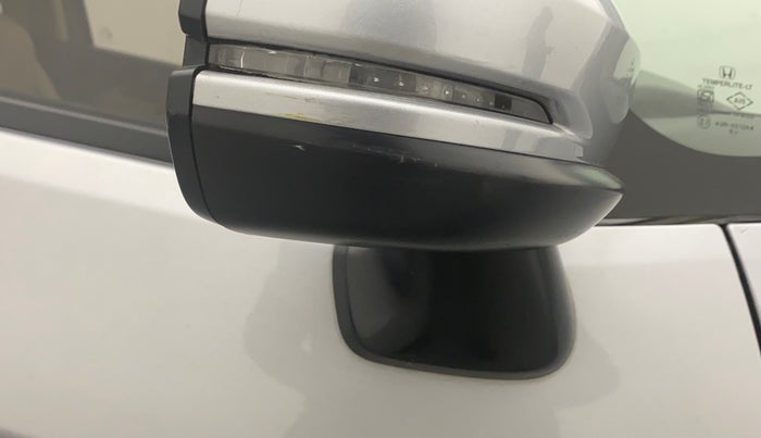 2019 Honda Jazz 1.2L I-VTEC VX CVT, Petrol, Automatic, 30,772 km, Right rear-view mirror - Cover has minor damage