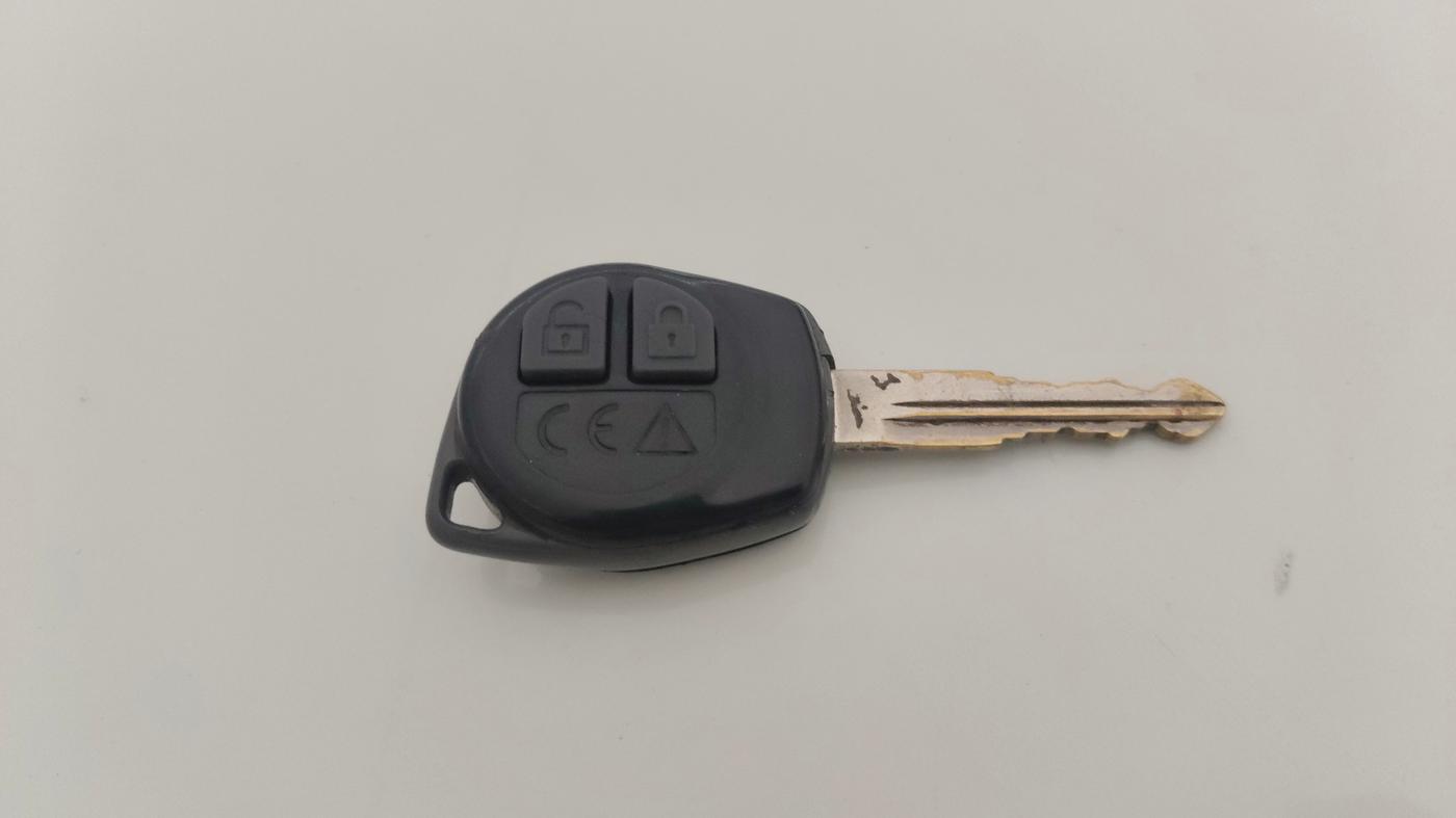 2013 Maruti Swift VXI, Petrol, Manual, 63,711 km, Key Close Up