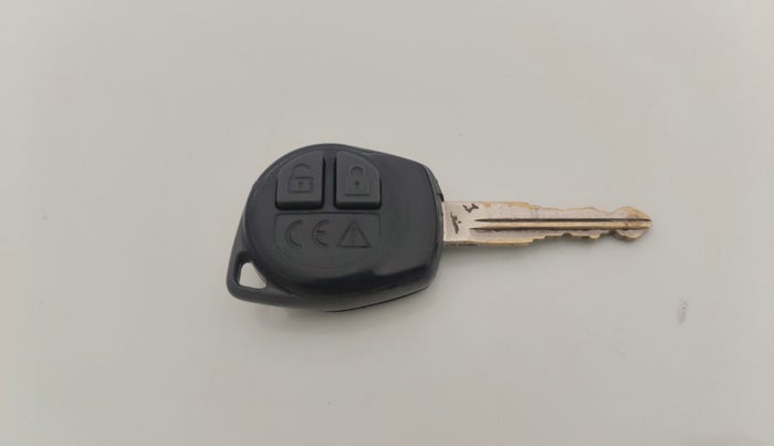 2013 Maruti Swift VXI, Petrol, Manual, 63,711 km, Key Close Up