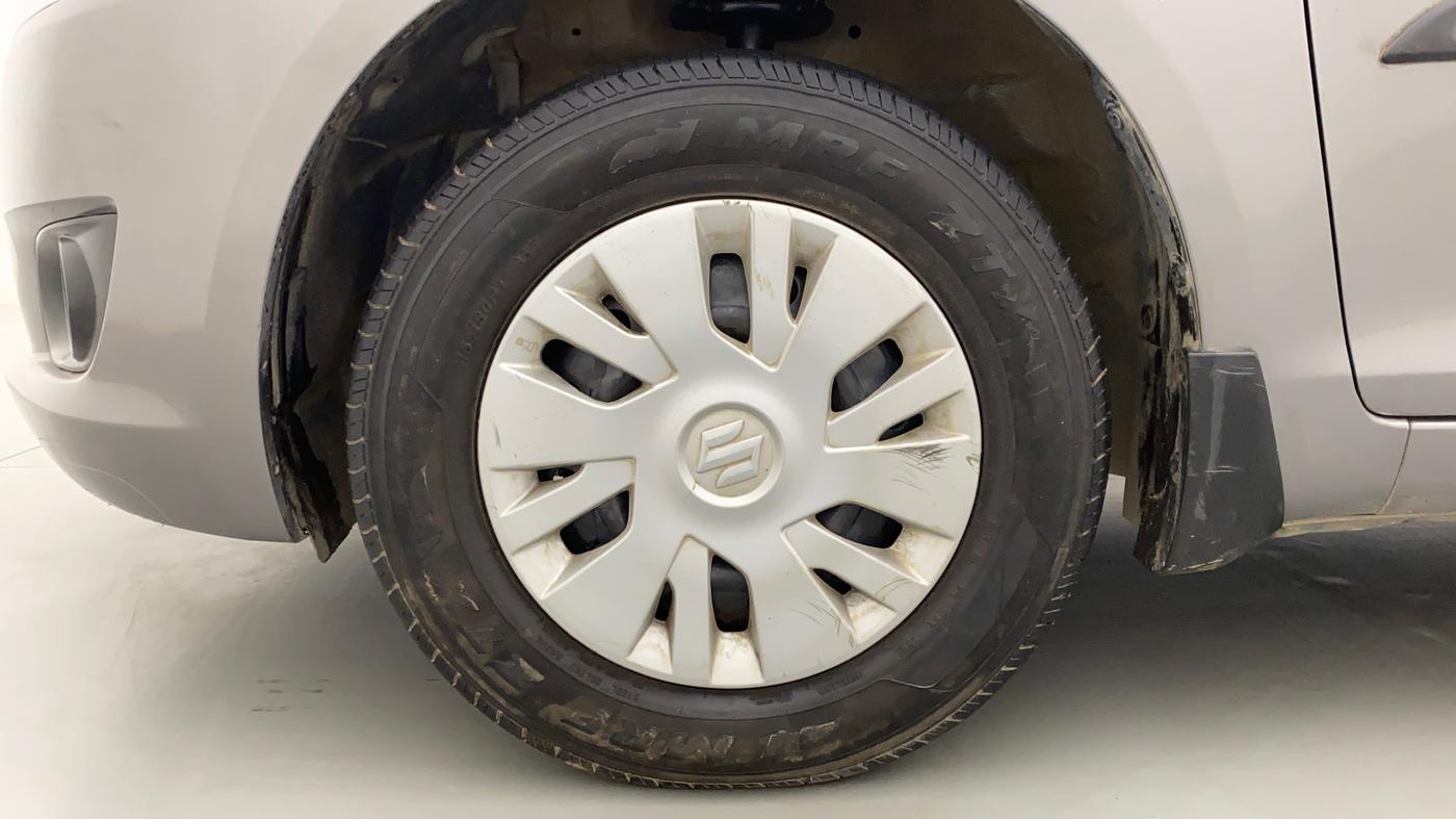 2013 Maruti Swift VDI, Diesel, Manual, 96,540 km, Left Front Wheel
