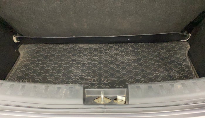 2013 Maruti Swift VDI, Diesel, Manual, 96,540 km, Boot Inside
