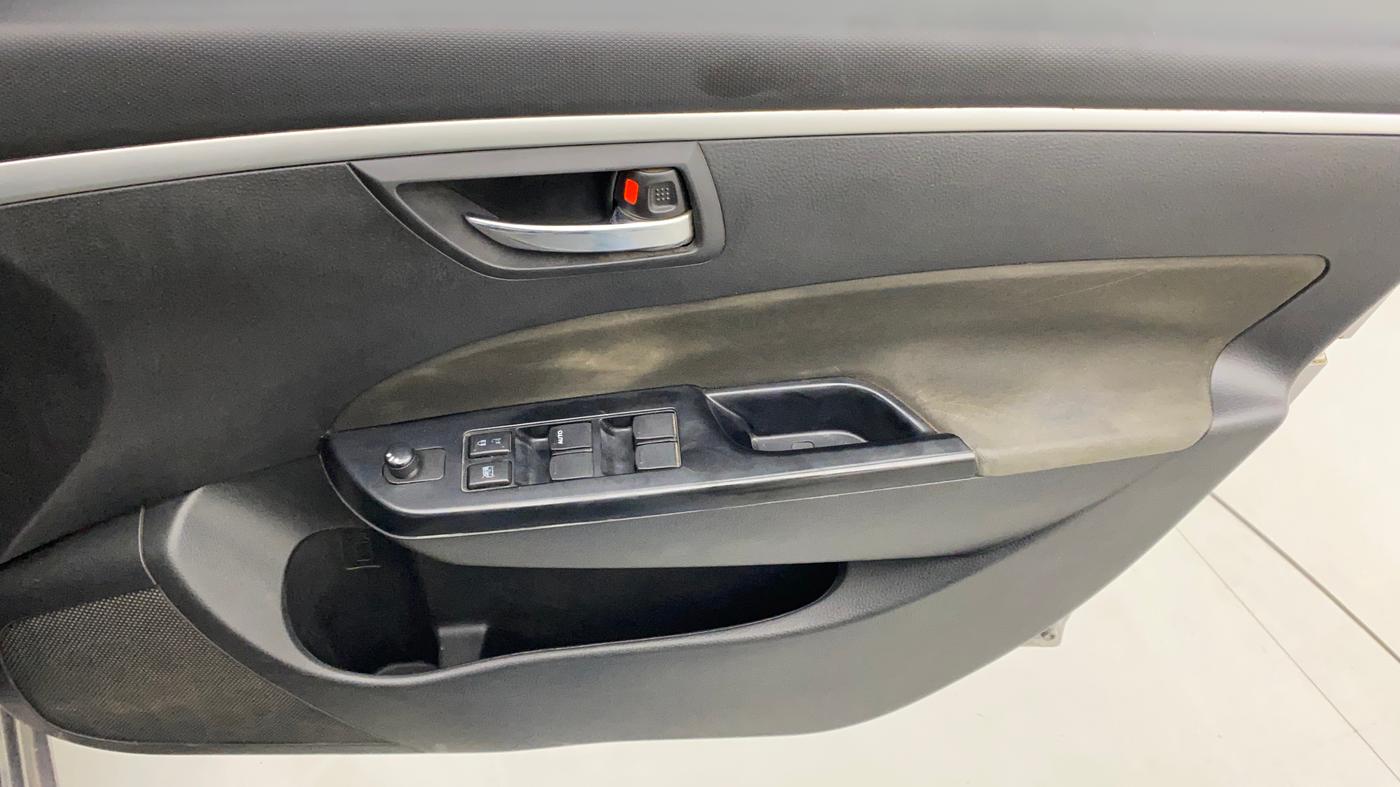2013 Maruti Swift VDI, Diesel, Manual, 96,540 km, Driver Side Door Panels Control
