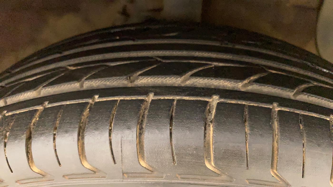 2018 Hyundai Xcent SX 1.2, Petrol, Manual, 49,352 km, Right Front Tyre Tread