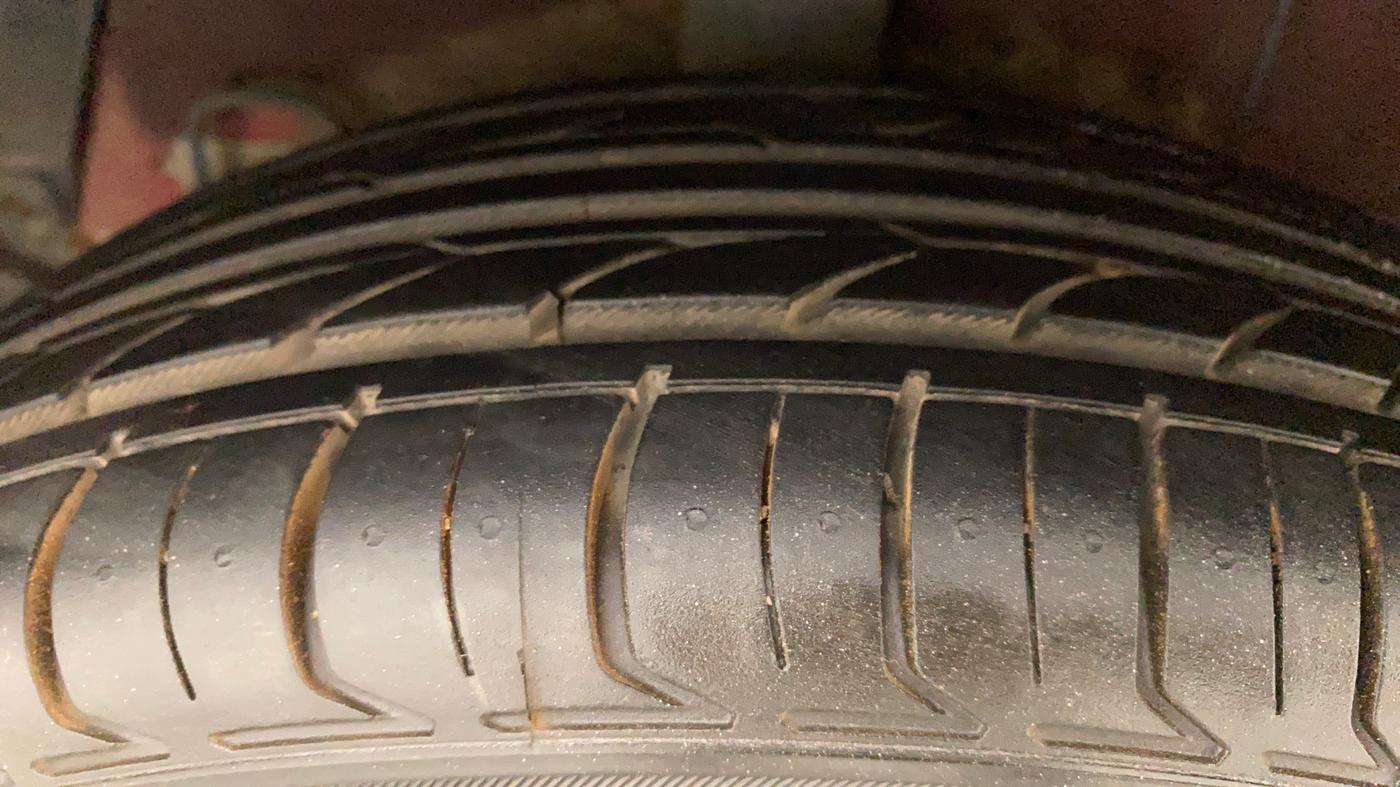 2018 Hyundai Xcent SX 1.2, Petrol, Manual, 49,352 km, Right Rear Tyre Tread
