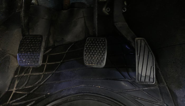 2018 Maruti Alto 800 LXI CNG, CNG, Manual, 30,648 km, Pedals