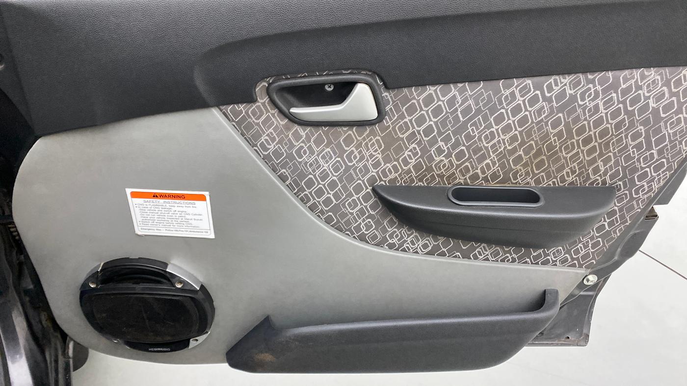 2018 Maruti Alto 800 LXI CNG, CNG, Manual, 30,648 km, Driver Side Door Panels Control