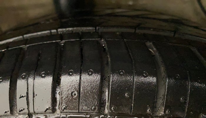 2020 Maruti Celerio VXI (O) CNG, CNG, Manual, 40,653 km, Right Rear Tyre Tread
