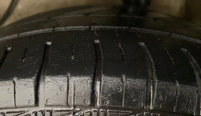2020 Maruti Celerio VXI (O) CNG, CNG, Manual, 40,653 km, Left Rear Tyre Tread