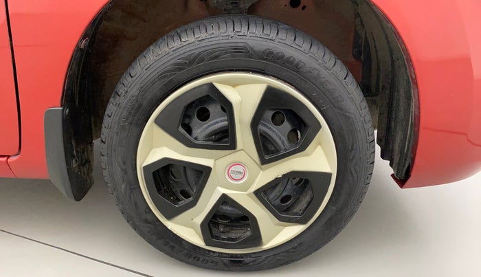 2016 Maruti Wagon R 1.0 VXI, Petrol, Manual, 65,298 km, Right Front Wheel