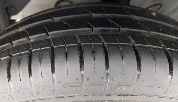 2022 Hyundai AURA S 1.2 CNG, CNG, Manual, 1,683 km, Left Front Tyre Tread