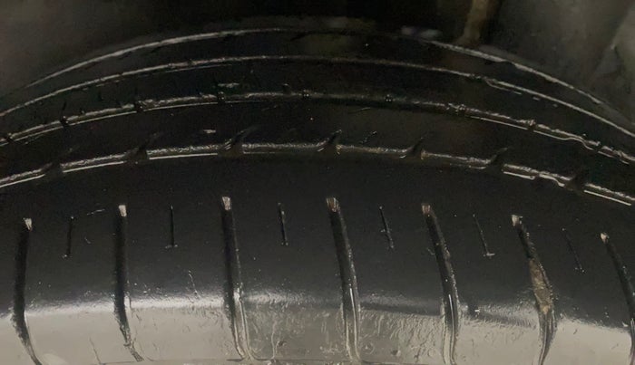 2019 MG HECTOR SHARP 1.5 DCT PETROL, Petrol, Automatic, 30,868 km, Left Rear Tyre Tread