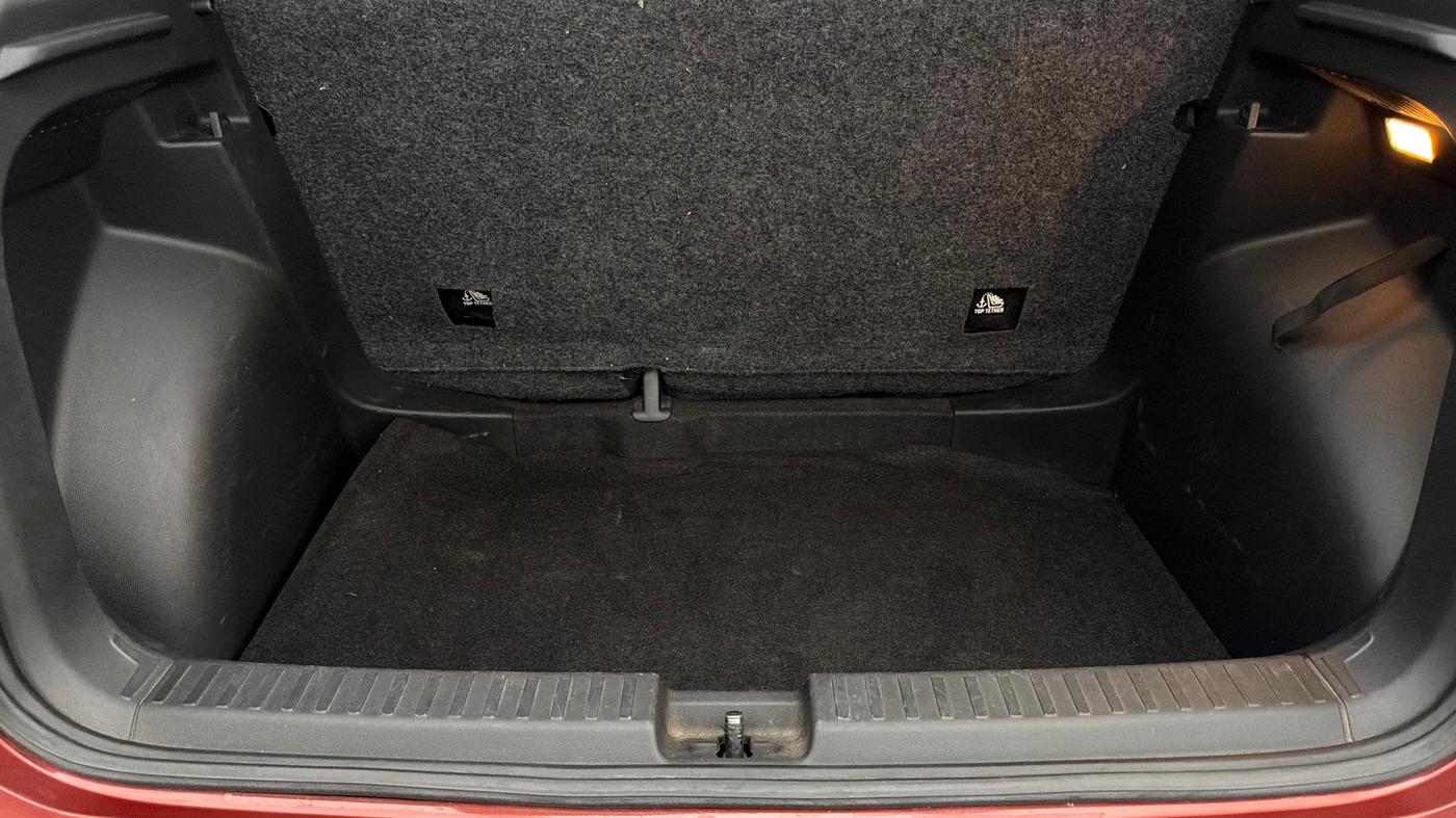 2022 Volkswagen TAIGUN COMFORTLINE 1.0 TSI MT, Petrol, Manual, 56,582 km, Boot Inside
