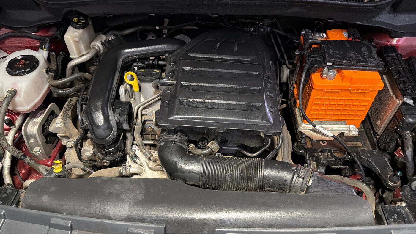 2022 Volkswagen TAIGUN COMFORTLINE 1.0 TSI MT, Petrol, Manual, 56,582 km, Engine View