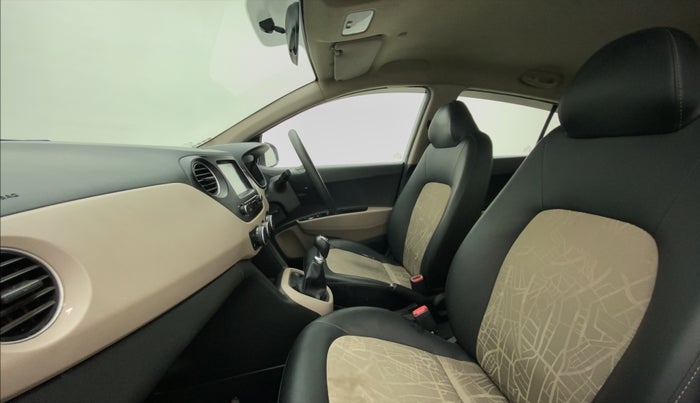 2018 Hyundai Grand i10 SPORTZ 1.2 KAPPA VTVT, CNG, Manual, 58,033 km, Right Side Front Door Cabin