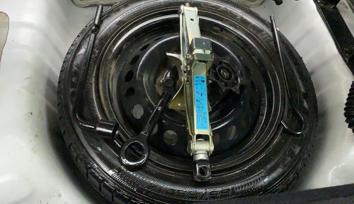 2018 Hyundai Grand i10 SPORTZ 1.2 KAPPA VTVT, CNG, Manual, 58,033 km, Spare Tyre