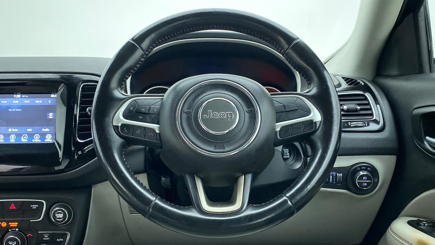 2017 Jeep Compass 2.0 LIMITED, Diesel, Manual, 88,808 km, Steering Wheel Close Up