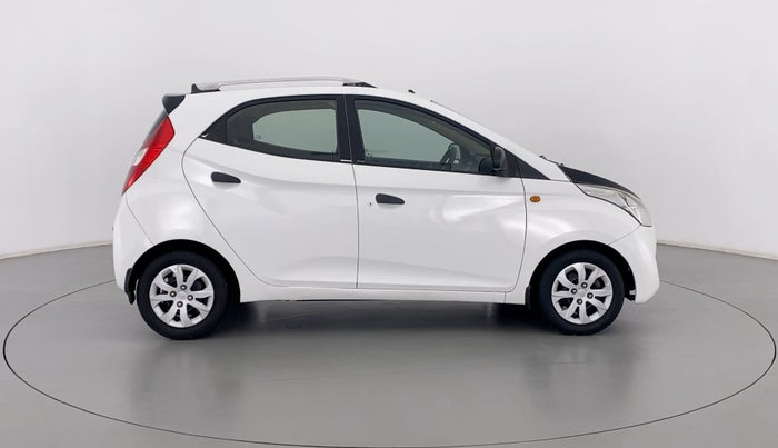 2017 Hyundai Eon MAGNA PLUS, Petrol, Manual, 25,201 km, Right Side View
