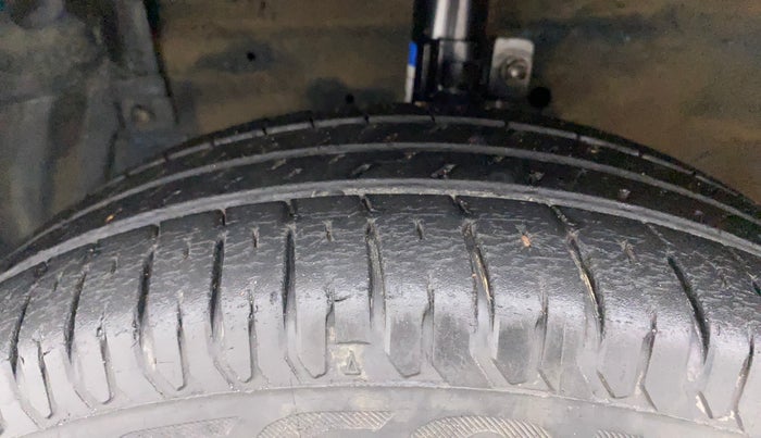 2013 Maruti Swift Dzire VXI, Petrol, Manual, 98,983 km, Left Front Tyre Tread