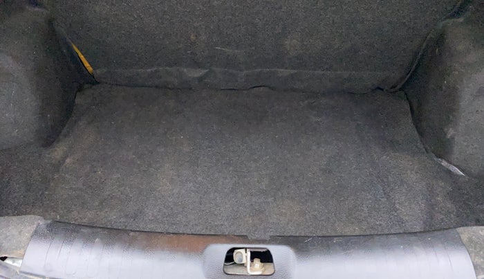 2013 Maruti Swift Dzire VXI, Petrol, Manual, 98,983 km, Boot Inside