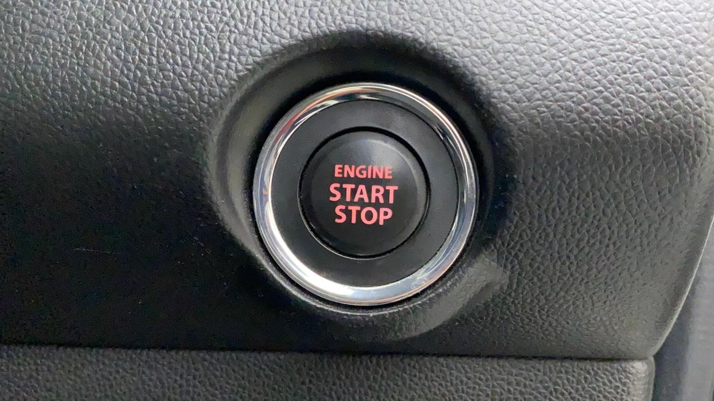 2018 Maruti Swift ZXI AMT, Petrol, Automatic, 33,100 km, Keyless Start/ Stop Button