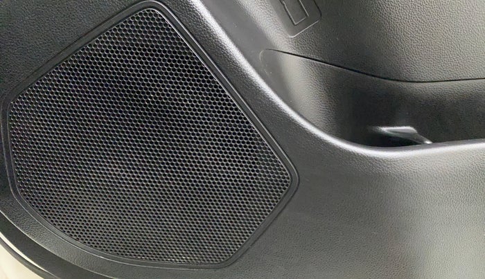 2018 Maruti Swift ZXI AMT, Petrol, Automatic, 33,100 km, Speaker