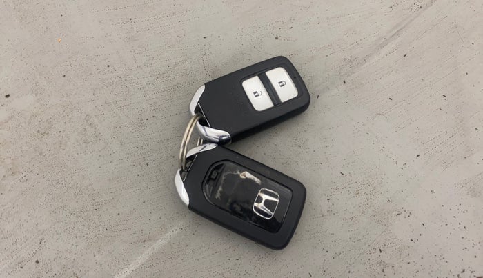 2019 Honda Jazz 1.2L I-VTEC VX CVT, Petrol, Automatic, 32,605 km, Key Close Up