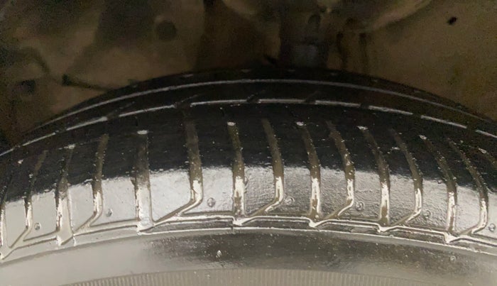 2019 Honda Jazz 1.2L I-VTEC VX CVT, Petrol, Automatic, 32,605 km, Left Front Tyre Tread