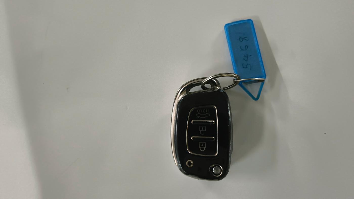 2019 Hyundai VENUE S 1.0 TURBO MT, Petrol, Manual, 76,960 km, Key Close Up