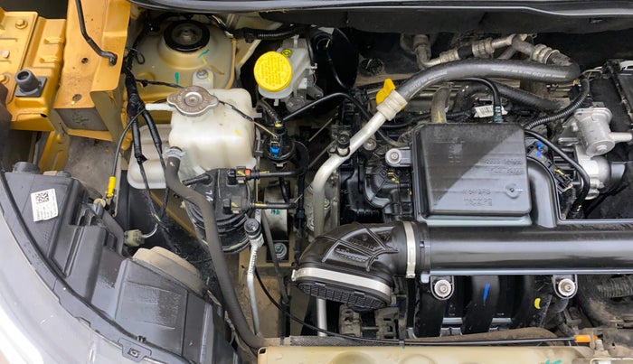 2022 Renault TRIBER RXZ AMT DUAL TONE, Petrol, Automatic, 24,010 km, Engine View - Right