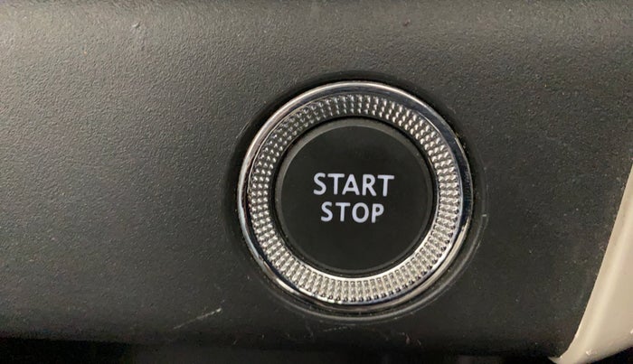 2022 Renault TRIBER RXZ AMT DUAL TONE, Petrol, Automatic, 24,010 km, Keyless Start/ Stop Button