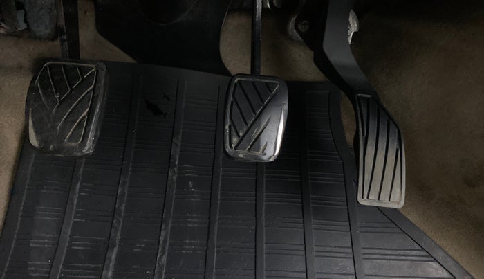 2014 Maruti Swift Dzire VXI 1.2 BS IV, Petrol, Manual, 1,12,713 km, Pedals