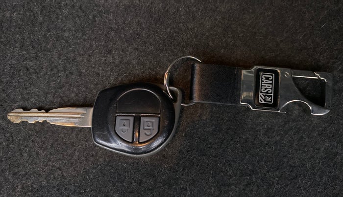 2014 Maruti Swift Dzire VXI 1.2 BS IV, Petrol, Manual, 1,12,713 km, Key Close Up